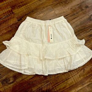 AQUA SIZE XS. Flowy polka dot skirt new with tags.